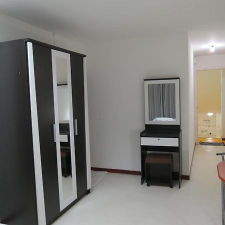 Pizza Italy Restaurant And Guesthouse Pattaya Exterior photo