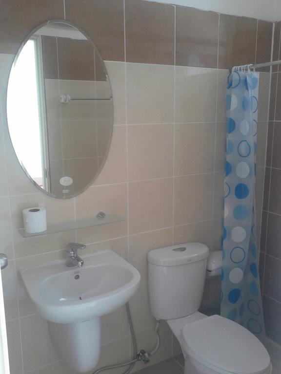 Pizza Italy Restaurant And Guesthouse Pattaya Room photo