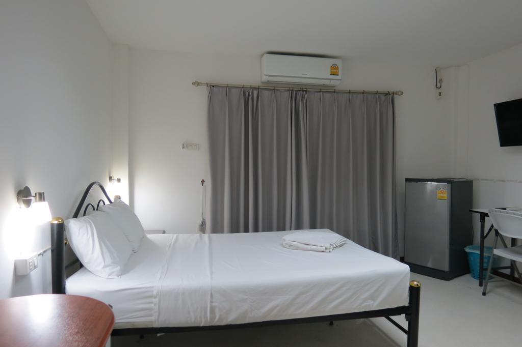 Pizza Italy Restaurant And Guesthouse Pattaya Exterior photo