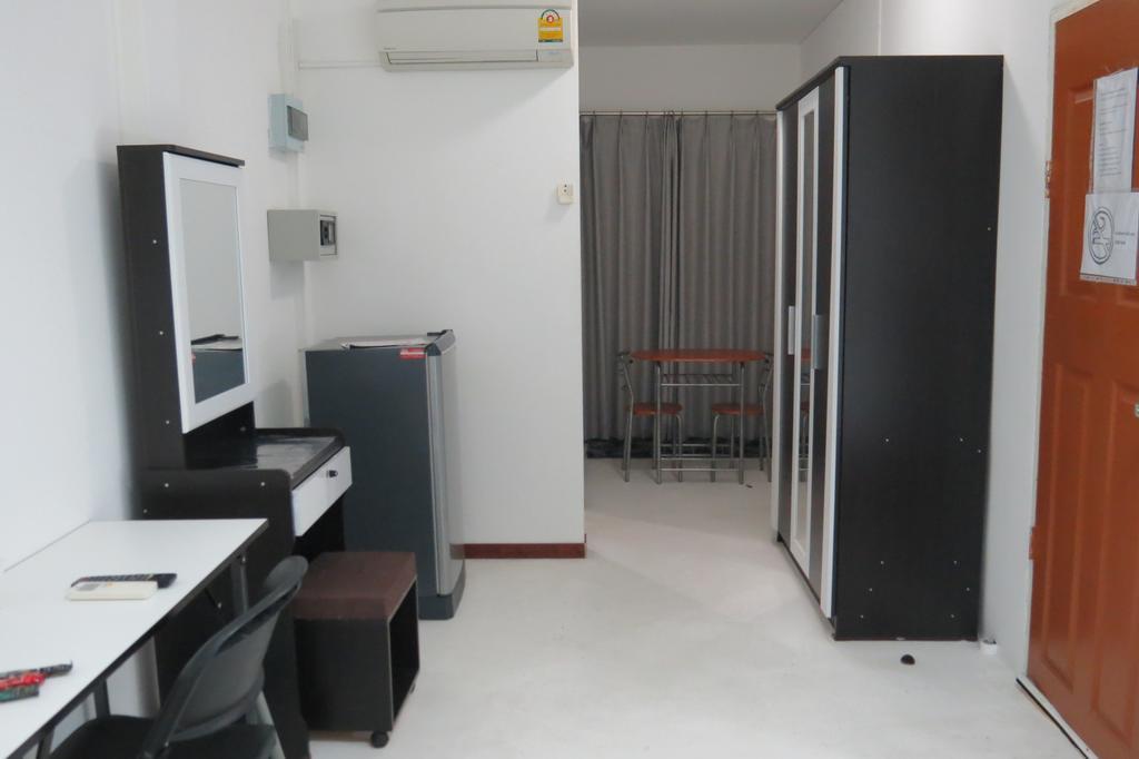 Pizza Italy Restaurant And Guesthouse Pattaya Exterior photo
