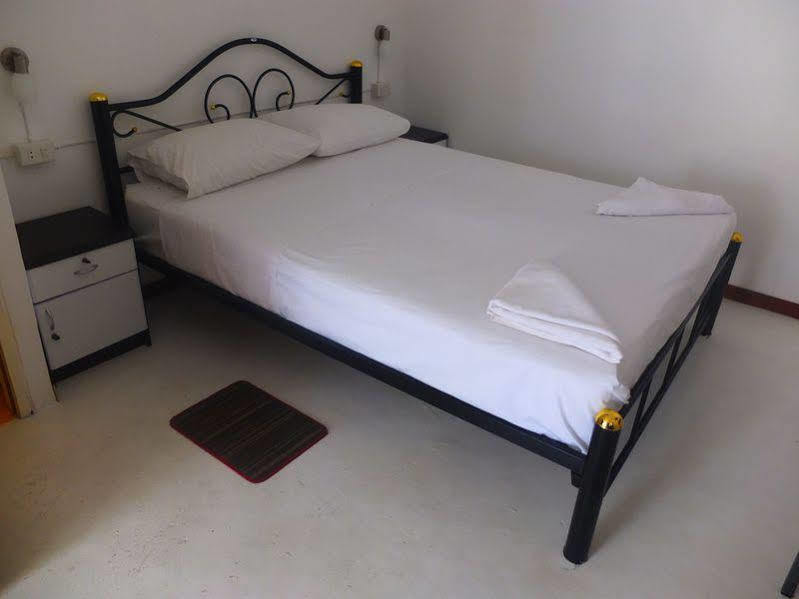 Pizza Italy Restaurant And Guesthouse Pattaya Exterior photo